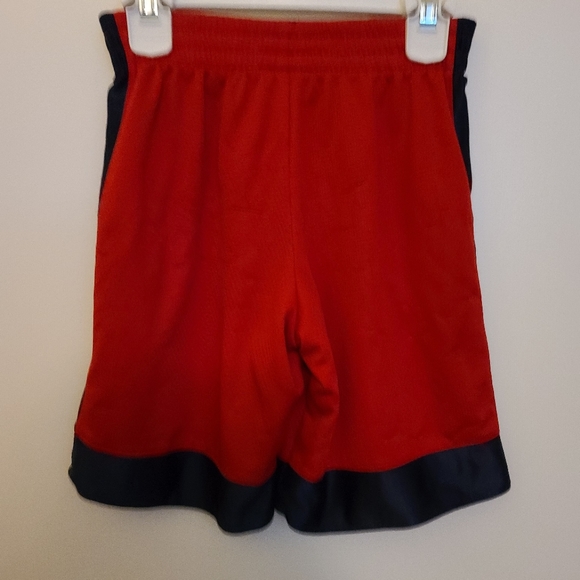 Boys reversible basketball shorts - Picture 3 of 5